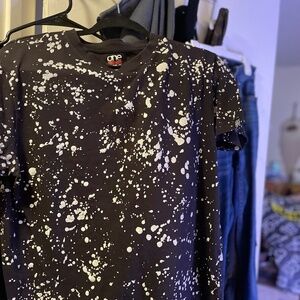 One point one splatter tee